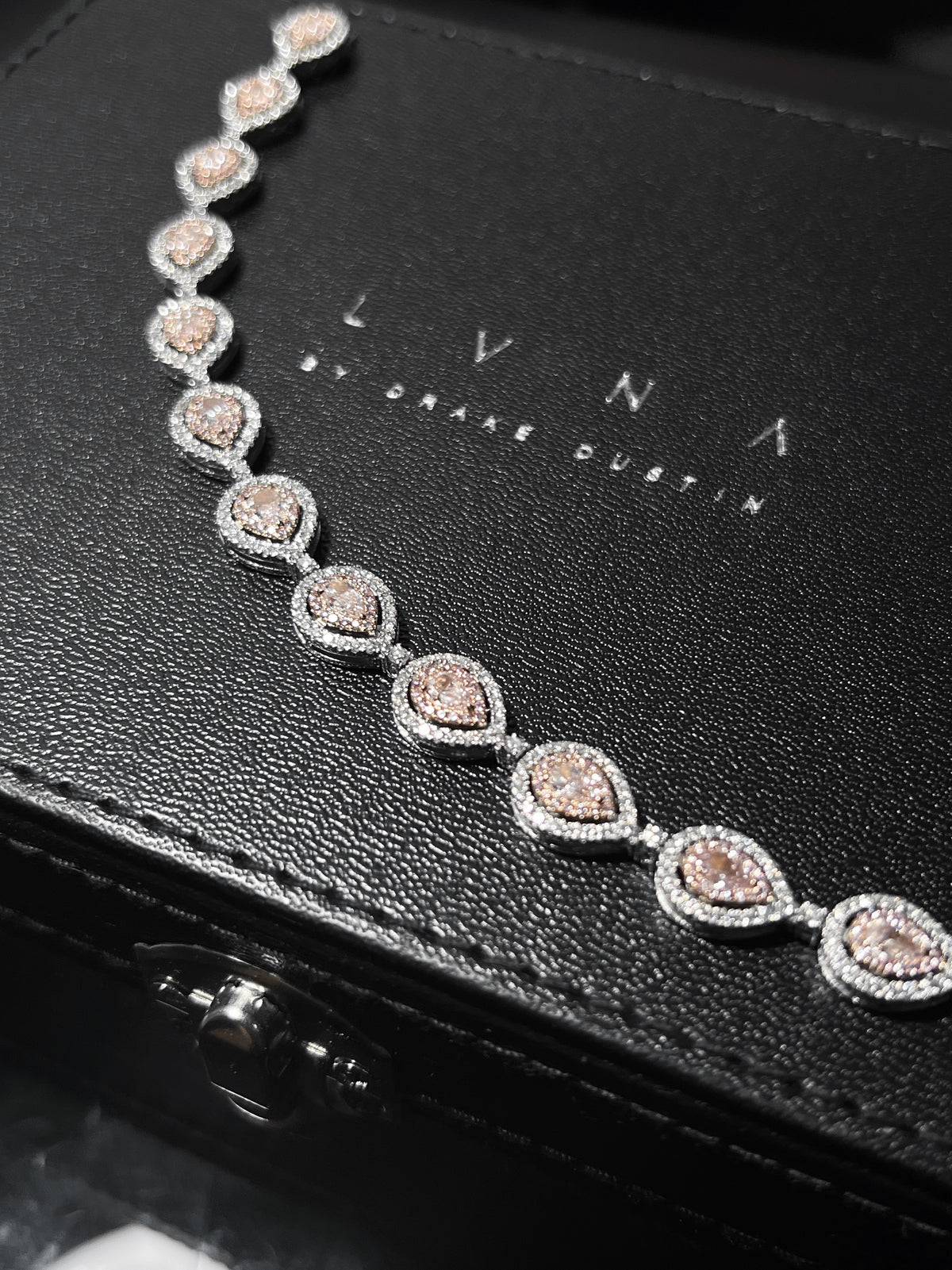 LVNA Signatures Rare Pink Colored Diamond Bracelet 18kt